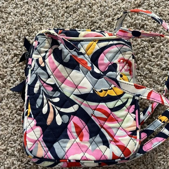Vera Bradley Crossbody - Picture 2 of 8